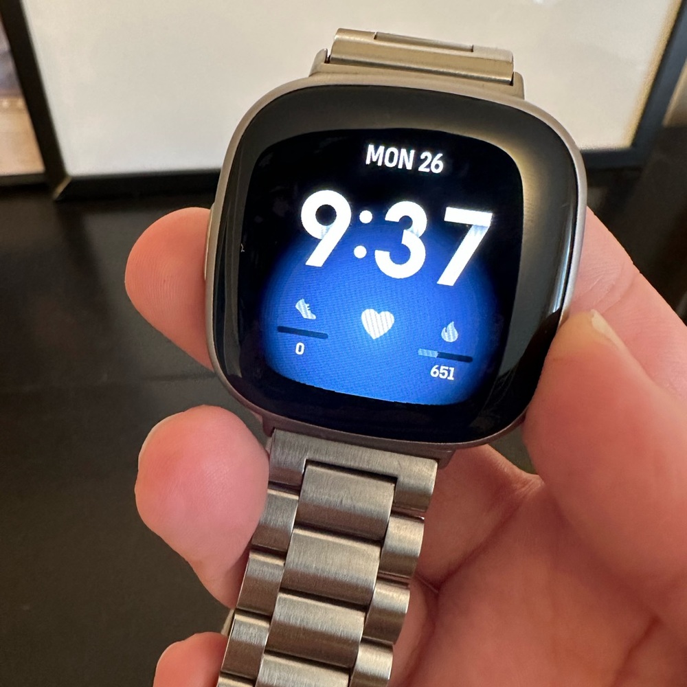 Fitbit Versa 4